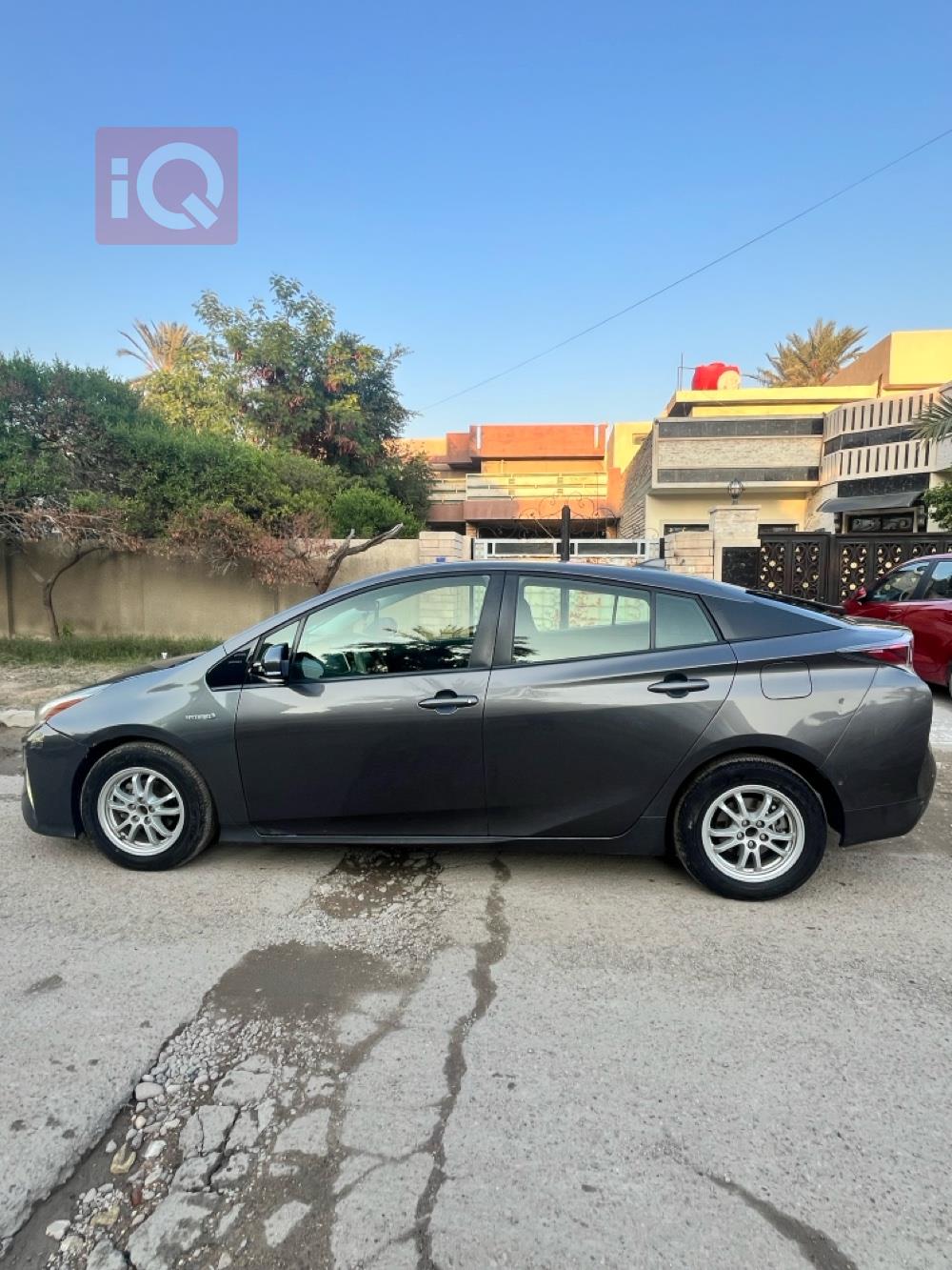 تويوتا بريوس